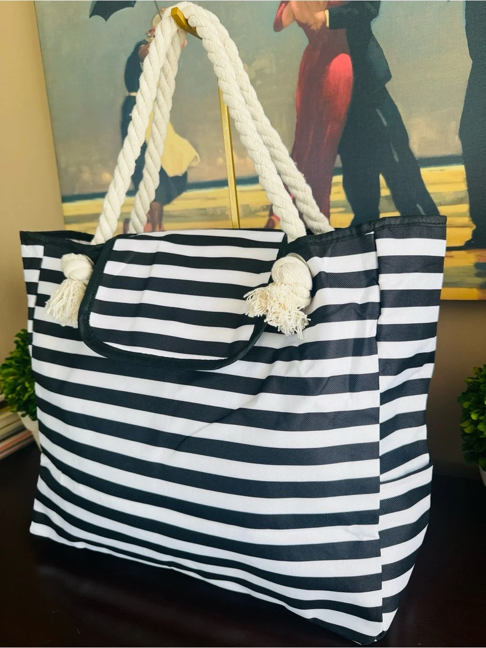 SPACIOUS BLACK AND WHITE STRIPED ROPE HANDLE WATERPROOF BEACH TOTE BAG 🌟NEW🌟